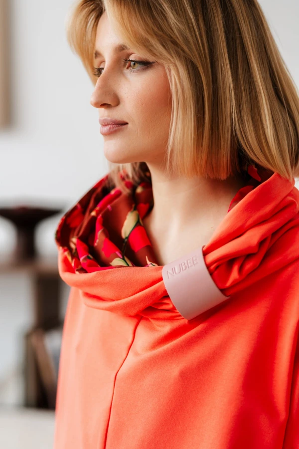BLUZA Z KOMINEM -NUBLOUSE POMARAŃCZ - KWIATY FUKSJA