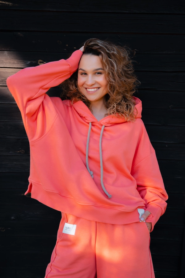 BLUZA LOVE Z KAPTUREM BRZOSKWINIA